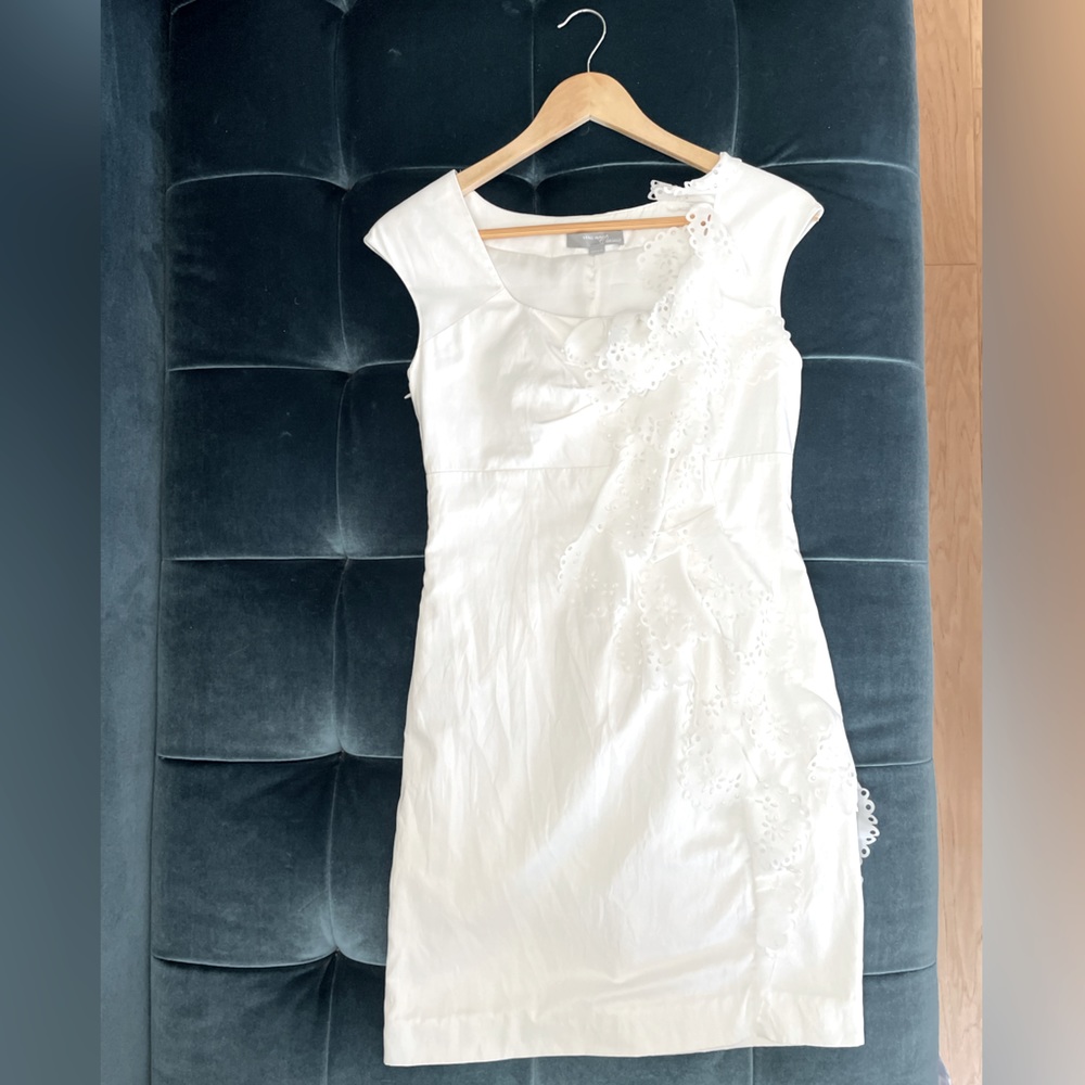 Perfect daily mini dress with 3D laser-cut floral designs